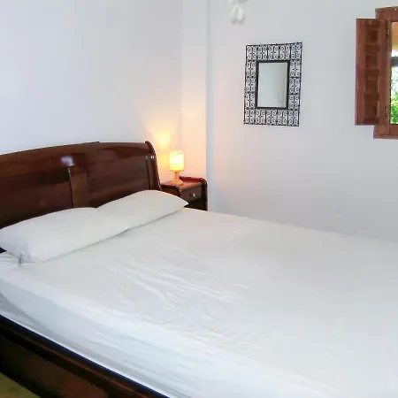 Holiday Angeleta - Ate225 *